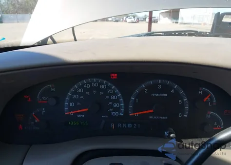 2002 Ford F-150 Lariat/Xlt из США, поврежденный, VIN 1FTRW07692KC44320